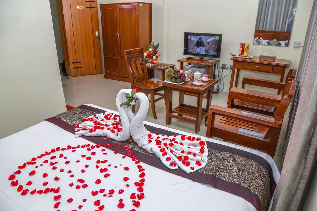 City Grand Hotel Μανταλέι Εξωτερικό φωτογραφία