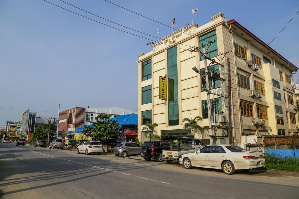 City Grand Hotel Μανταλέι Εξωτερικό φωτογραφία
