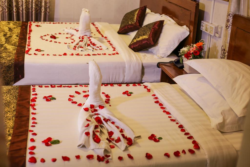 City Grand Hotel Μανταλέι Εξωτερικό φωτογραφία
